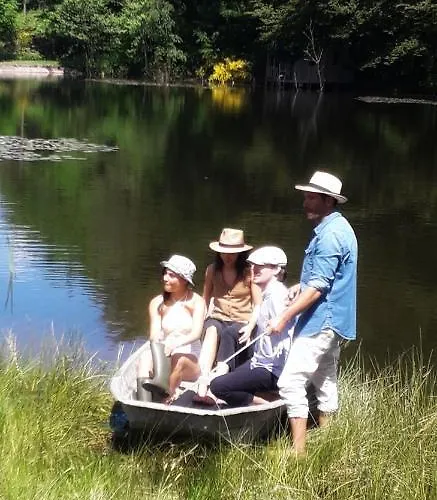 Le Crusoe A L'etang D'anty -meuble De Tourisme Apartmán