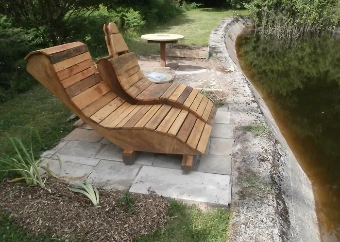 Le Crusoe A L'etang D'anty -meuble De Tourisme